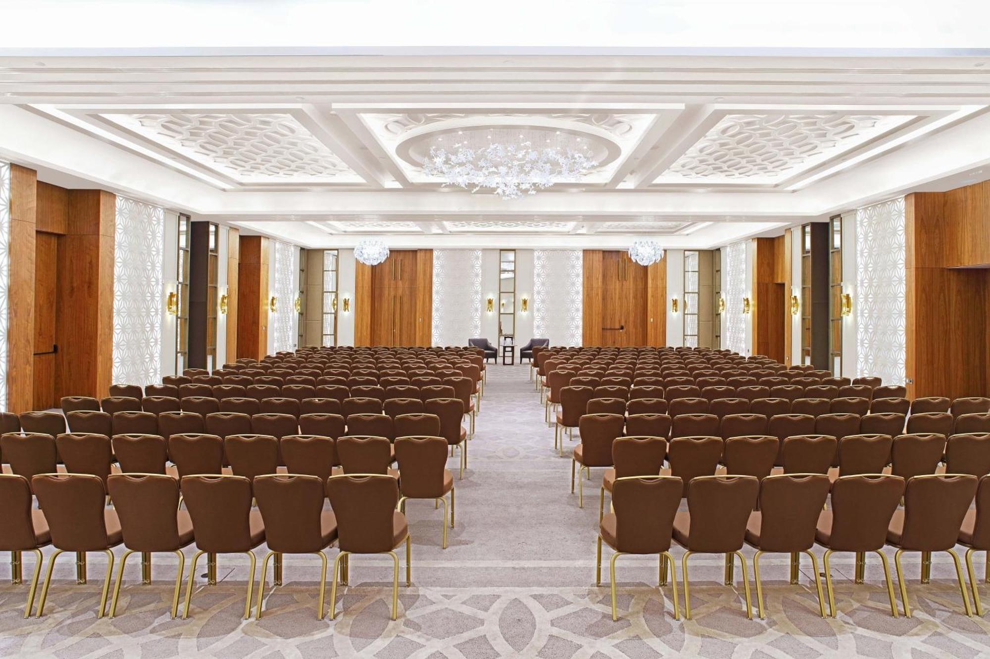 Sheraton 5* Nur-Sultan (Astana)